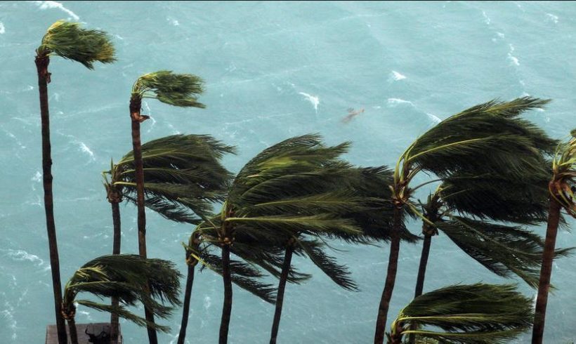 Learn How to Avoid Unlicensed Contractors After a Storm Learn How to Avoid Unlicensed Contractors After a Storm